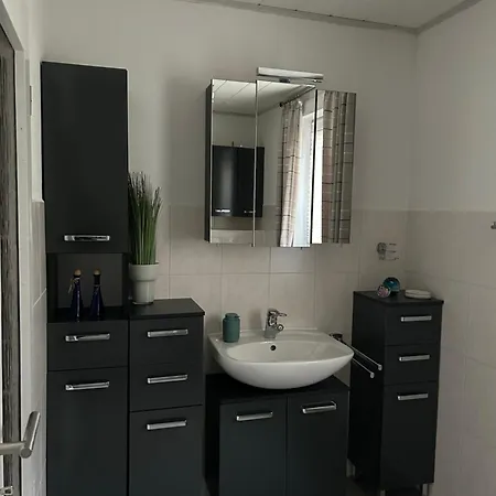 Apartment Schieferstuebchen - Grosses Zentrum - Ideal Fuer Familien Und Gruppen 10 Personen Winterberg